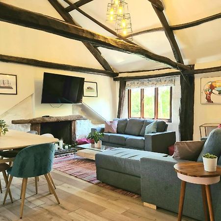 Historic Property With Stunning Views Hennock Exteriör bild