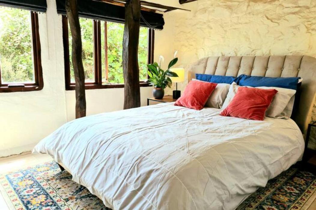 Historic Property With Stunning Views Hennock Exteriör bild